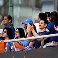 Aamir Khan At India Vs Sri Lanka World Cup Final | Picture 33375